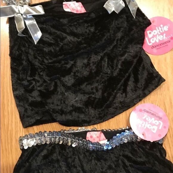 New with Tags Girl’s Dance Costume! small 4/5 - Picture 2 of 4